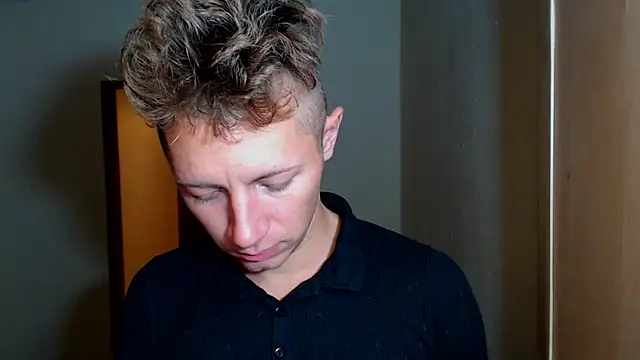 BlondZilla online show from 12.04.25