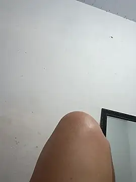 Snapshot of reguetones92 chatting on 09.25.25 reguetones92 online show from 09.25.25