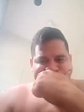 Snapshot of reguetones92 chatting on 11.02.25 reguetones92 online show from 11.02.25