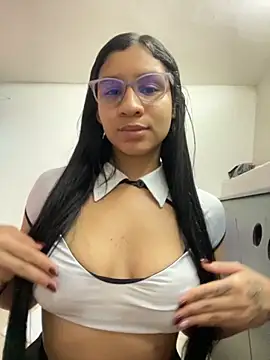 Danny gonza online show from 10.22.25