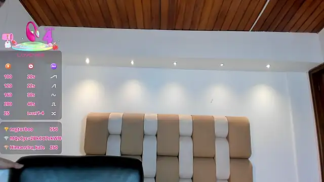 AidaJones online show from 12.15.25