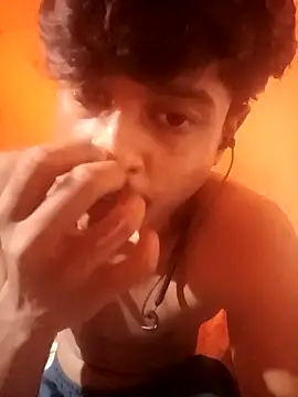 Snapshot of 6yon chatting on 09.08.25 6yon online show from 09.08.25