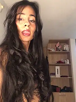 Snapshot of SelinaCatt_ chatting on 11.23.25 SelinaCatt online show from 11.23.25