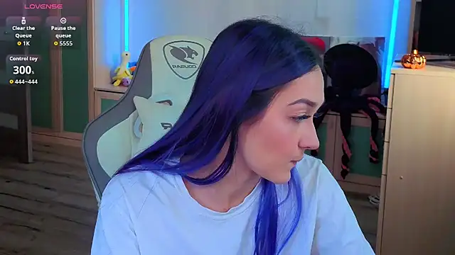 Im suka online show from 10.31.25