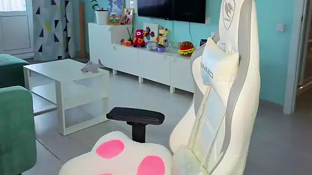 Snapshot of Im_suka chatting on 02.11.26 Im suka online show from 02.11.26