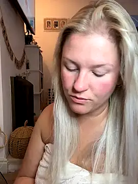 Charleigh xx online show from 10.07.25