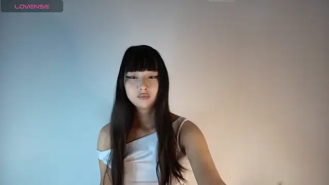 Snapshot of Ji_yen chatting on 11.08.25 Ji yen online show from 11.08.25