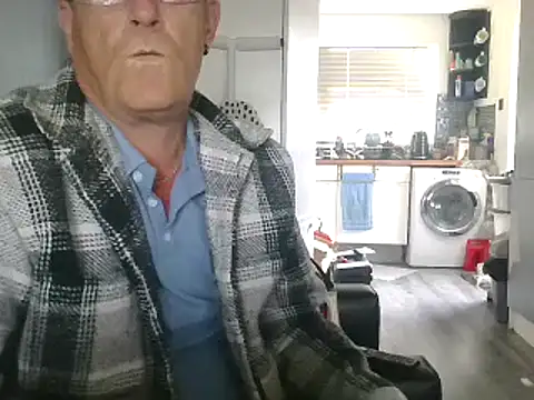 hefin18 online show from 02.04.25