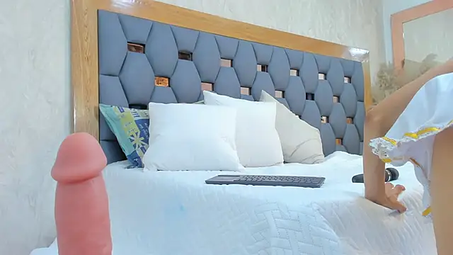 Snapshot of crystal_sm chatting on 02.09.26 crystal sm online show from 02.09.26