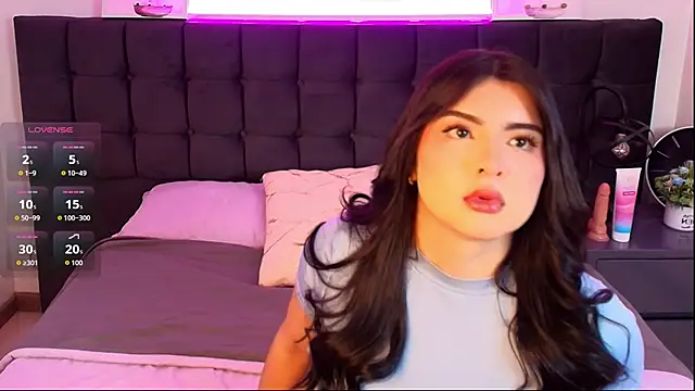 Snapshot of Sweety_Nicole_ chatting on 12.04.25 Sweety Nicole online show from 12.04.25