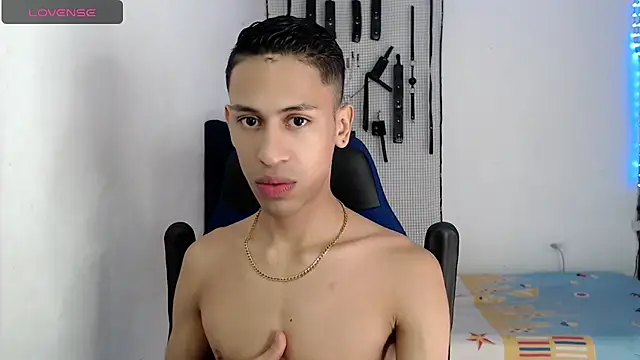 dylan apol0 online show from 11.09.25