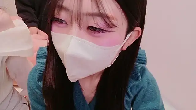 Snapshot of MOEMOE-Q chatting on 02.05.26 MOEMOE-Q online show from 02.05.26