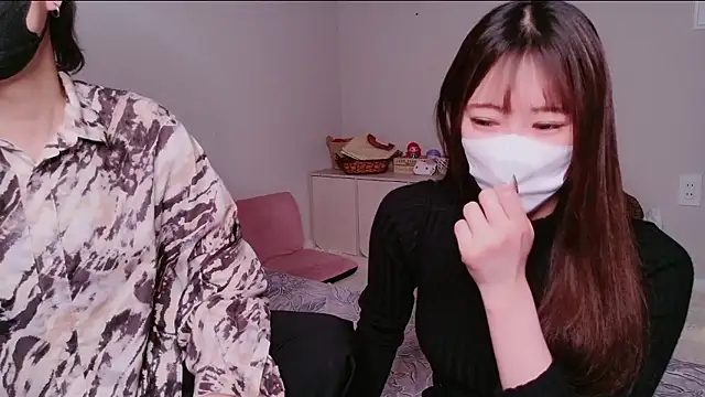 Snapshot of MOEMOE-Q chatting on 02.26.26 MOEMOE-Q online show from 02.26.26