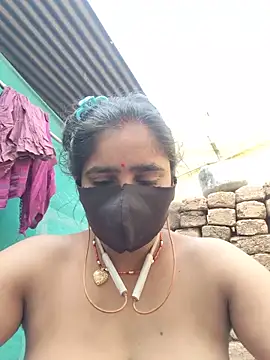 Snapshot of Falguni_Desai chatting on 06.07.26 Falguni Desai online show from 06.07.26