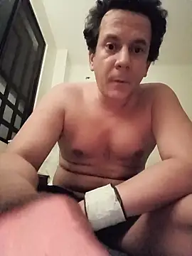 Pornoforpyros online show from 10.15.25