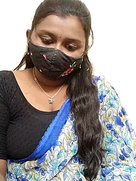 Snapshot of Pavani-Sexy chatting on 11.18.25 Pavani-Sexy online show from 11.18.25