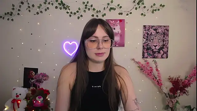 Amanda Bright  online show from 05.30.26
