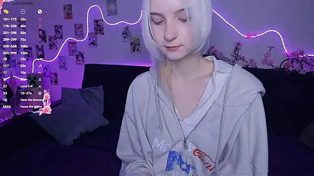 Megan--chan online show from 11.16.25