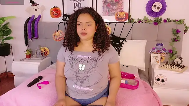 Alanaa Gomez online show from 10.08.25