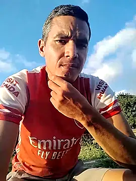 Snapshot of Boragozarvem chatting on 10.10.25 Boragozarvem online show from 10.10.25