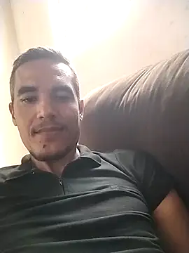 Snapshot of Boragozarvem chatting on 11.12.25 Boragozarvem online show from 11.12.25