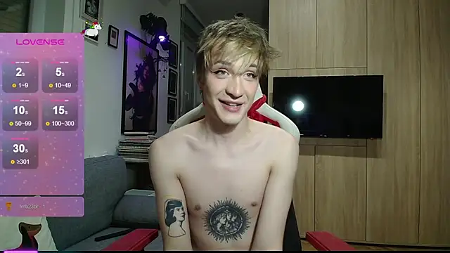 Crystal Valentine online show from 09.09.25