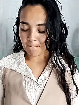 meli  brown online show from 10.24.25