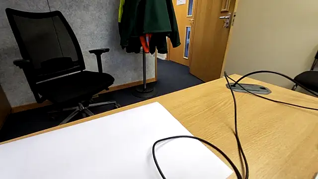 Snapshot of Oorse1966 chatting on 11.06.25 Oorse1966 online show from 11.06.25