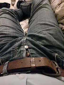 Snapshot of GentlemanMoney_ chatting on 10.21.25 GentlemanMoney  online show from 10.21.25