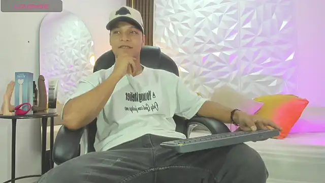 Ricky Owens1 online show from 10.18.25