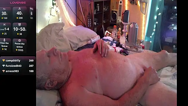 Pussyeat2please online show from 04.12.26