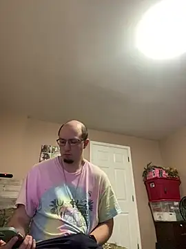 Travis746 online show from 04.18.26