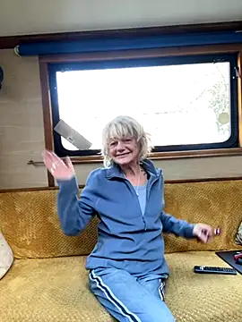 ladyboatlady online show from 11.17.25