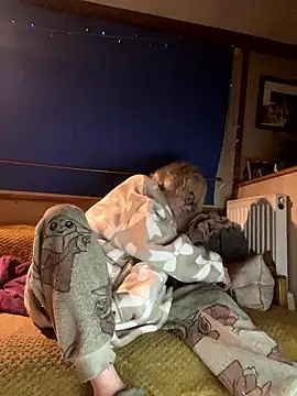 Snapshot of ladyboatlady chatting on 01.12.26 ladyboatlady online show from 01.12.26