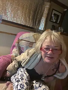 Snapshot of ladyboatlady chatting on 02.23.26 ladyboatlady online show from 02.23.26