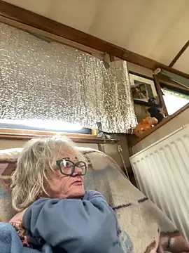 Snapshot of ladyboatlady chatting on 02.27.26 ladyboatlady online show from 02.27.26