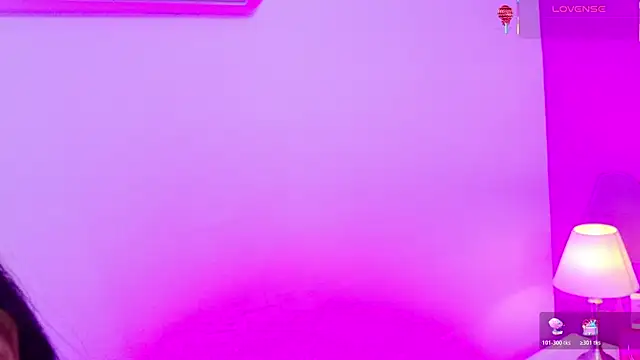 Snapshot of SamantaKane chatting on 02.13.26 SamantaKane online show from 02.13.26