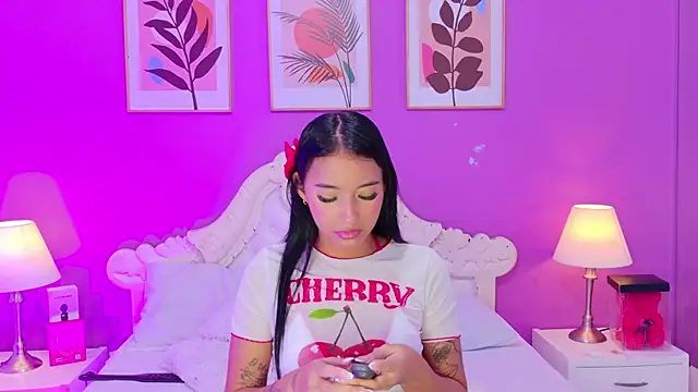 Snapshot of SamantaKane chatting on 02.14.26 SamantaKane online show from 02.14.26