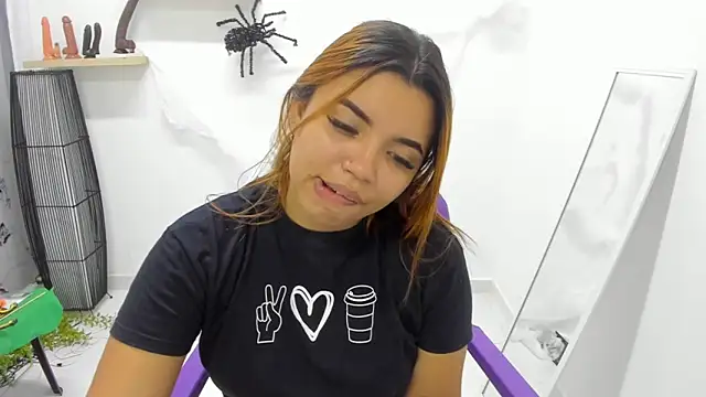 scarlett enjoy1 online show from 10.26.25