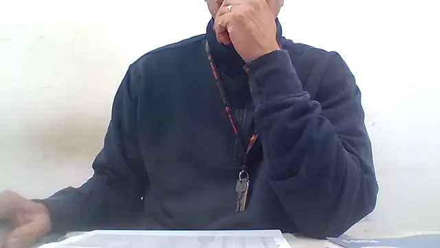 Snapshot of sasatimido chatting on 10.06.25 sasatimido online show from 10.06.25