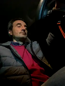 Snapshot of sasatimido chatting on 10.31.25 sasatimido online show from 10.31.25