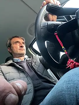 Snapshot of sasatimido chatting on 11.11.25 sasatimido online show from 11.11.25