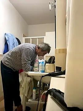 Snapshot of sasatimido chatting on 11.24.25 sasatimido online show from 11.24.25