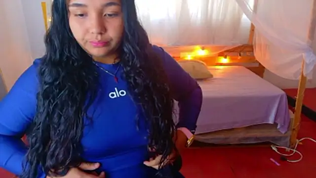 Snapshot of loreaniss chatting on 02.28.26 loreaniss online show from 02.28.26