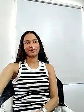 SofiaDelicia online show from 12.15.25