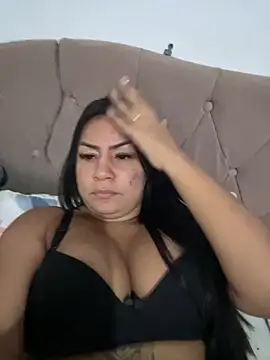 julianamascarada online show from 10.21.25