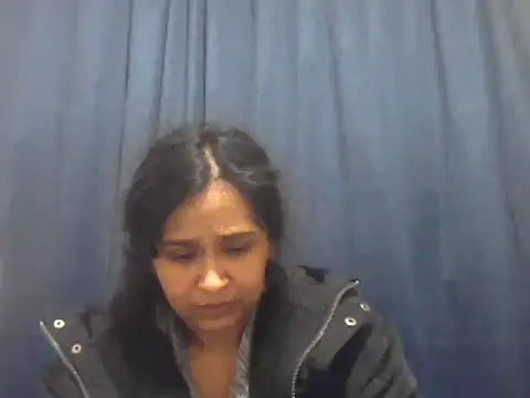 Snapshot of cute_indianxo chatting on 10.02.25 cute indianxo online show from 10.02.25