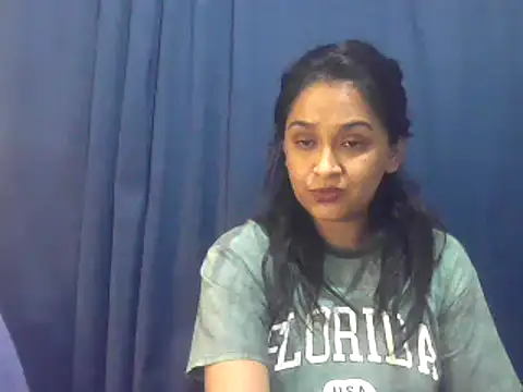 Snapshot of cute_indianxo chatting on 10.10.25 cute indianxo online show from 10.10.25