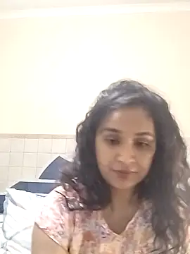 Snapshot of cute_indianxo chatting on 02.10.26 cute indianxo online show from 02.10.26