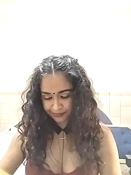 Snapshot of cute_indianxo chatting on 02.13.26 cute indianxo online show from 02.13.26